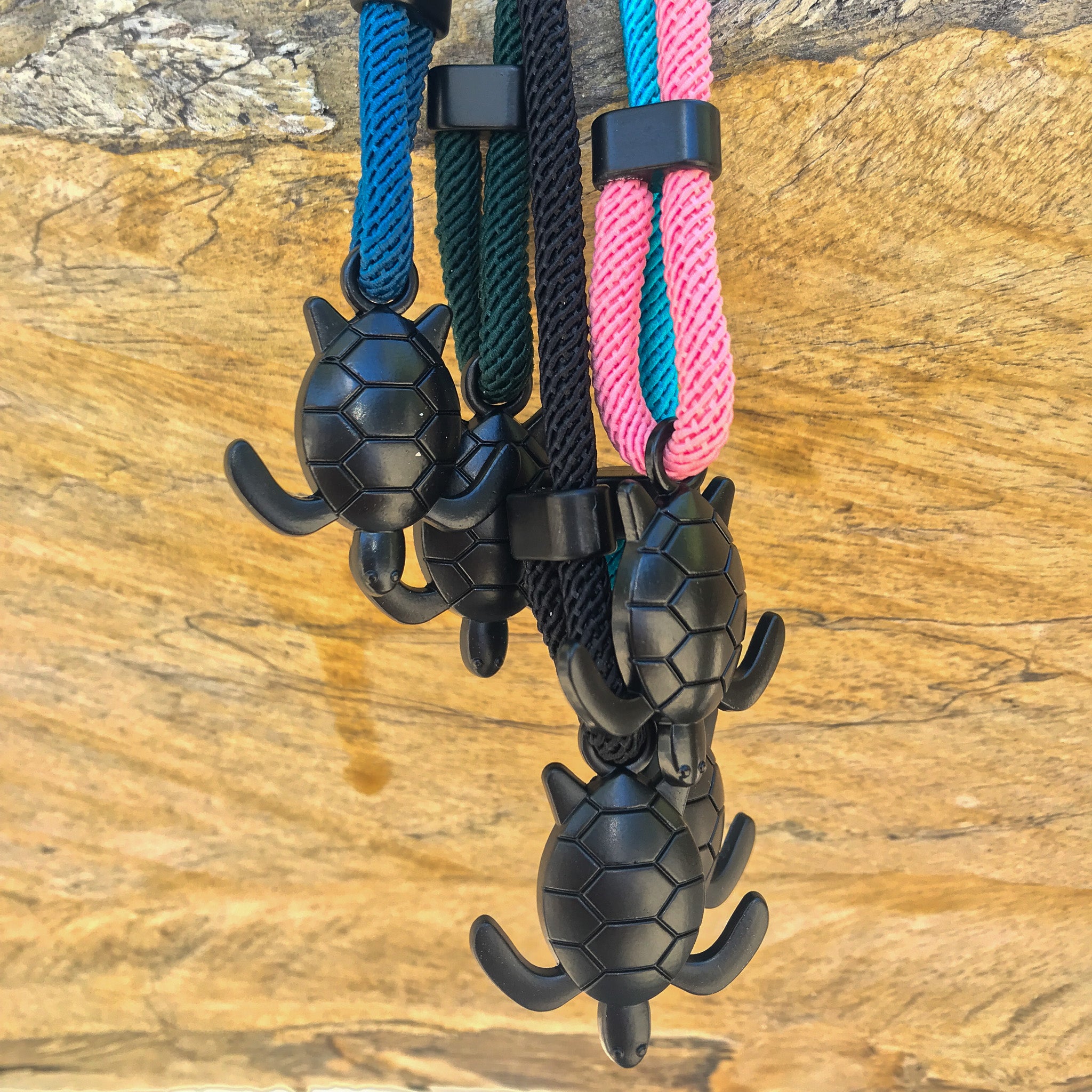 Suroy Staples – Ocean Thread Band